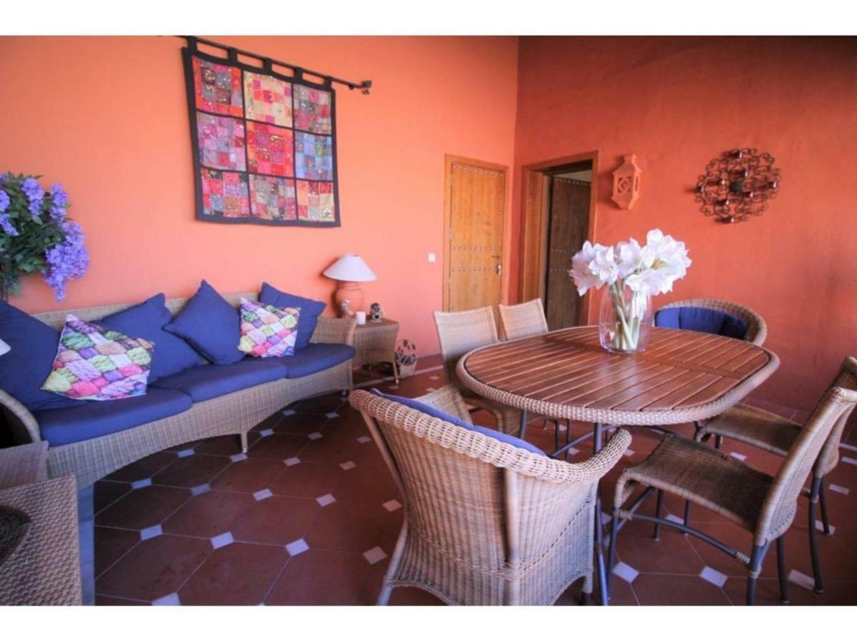 Estrelicia Apartment Marbella Exterior photo